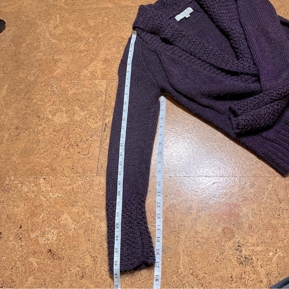Loft Ann Taylor Alpaca Blend Deep V Shawl Sweater Purple Sz M - Picture 11 of 14
